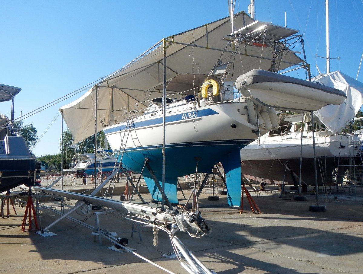 Alba safe in a boatyard Alba safe in a boatyard