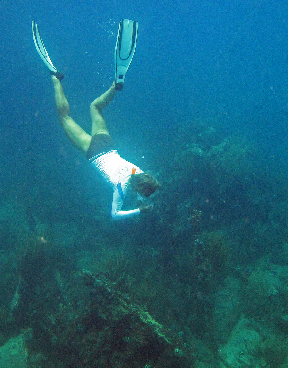 Free-diving The Wreck of the Purina
