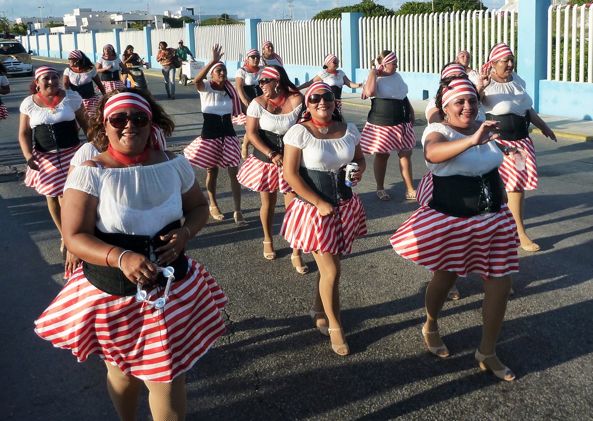 Weight Watchers Club? Carnival, Isla Mujeres, Mexico Weight Watchers Club? Carnival, Isla Mujeres, Mexico