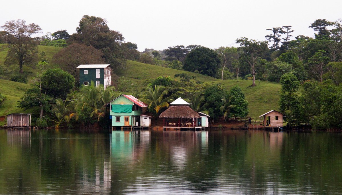 Valley of the Frogs Restaurant, Bocas Del Toro, Panama Valley of the Frogs Restaurant, Bocas Del Toro, Panama