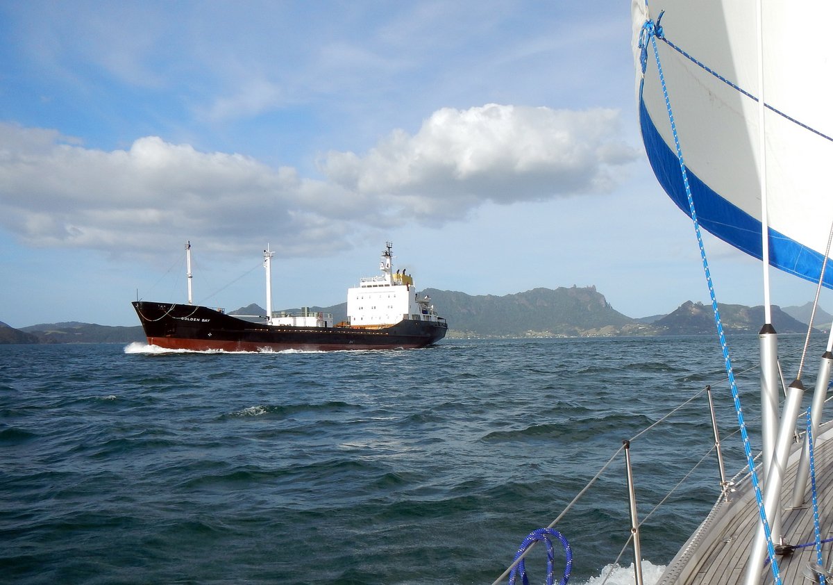 Sailing down the busy Whangarei Estuary Sailing down the busy Whangarei Estuary