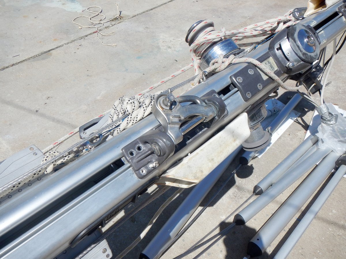 Gooseneck Fitting almost off Gooseneck Fitting almost off